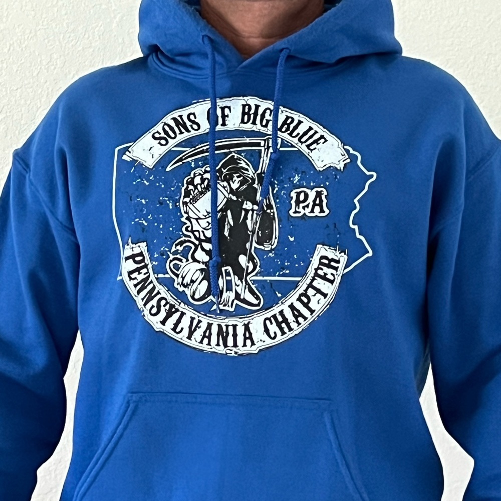 NYG fans!  Warm hoodie for those living in PA!